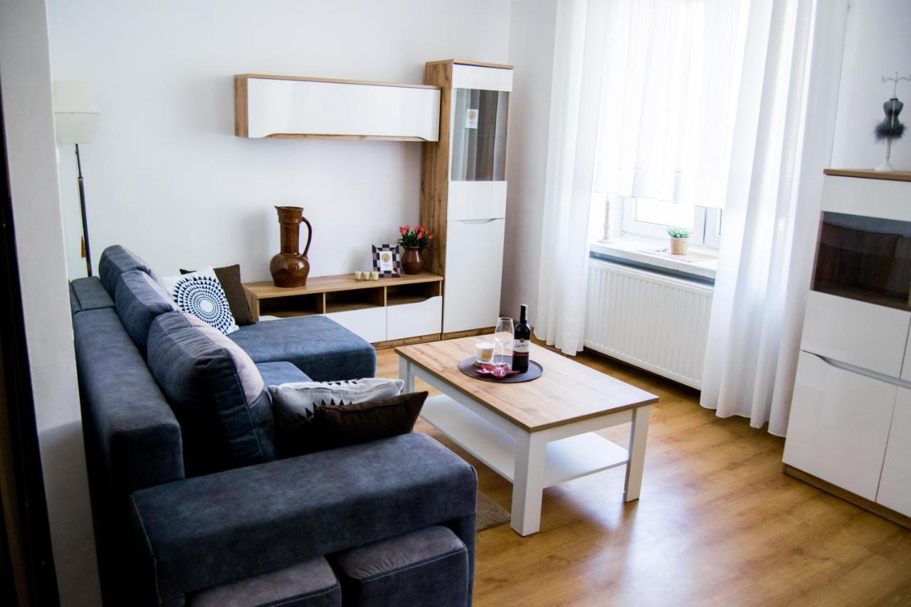 Апартаменты Color 24 Apartament V Сталёва-Воля Экстерьер фото